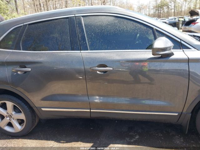 5LMCJ1C91HUL68453 Lincoln Mkc Premiere