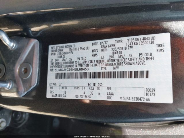 5LMCJ1C91HUL68453 Lincoln Mkc Premiere