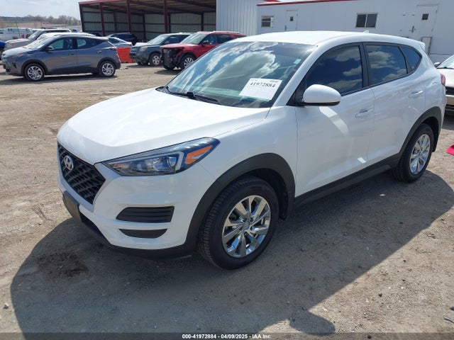 Hyundai TUCSON SE 2019 KM8J2CA43KU870933 Image 2