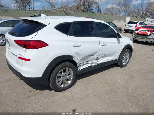 Hyundai TUCSON SE 2019 KM8J2CA43KU870933 Image 4