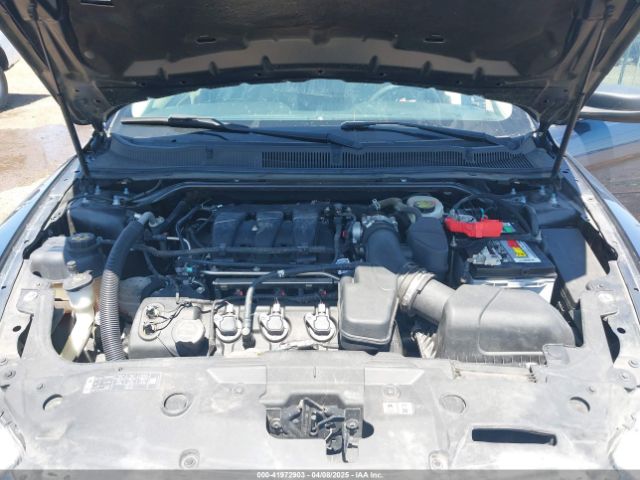 1FAHP2D85JG101057 Ford TAURUS SE