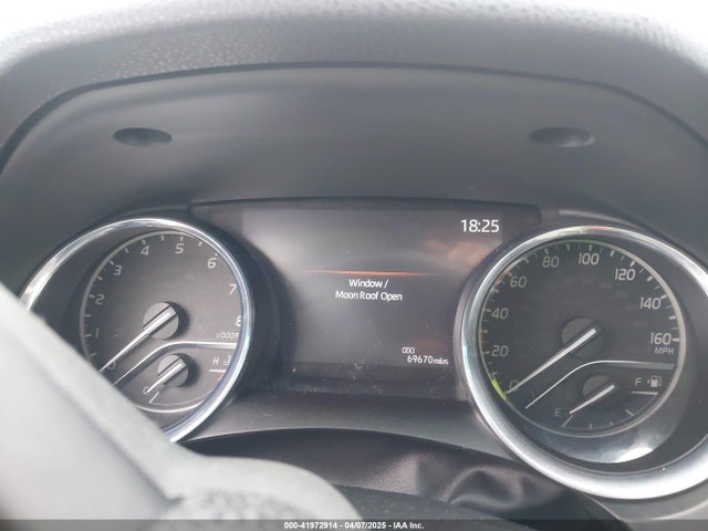 4T1B11HK2KU842119 Toyota CAMRY XLE