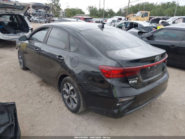 3KPF24AD2LE186231 KIA Forte Lxs