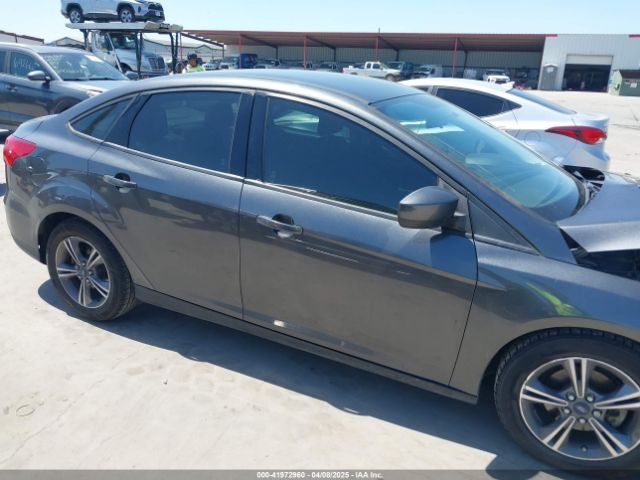1FADP3FE3JL204220 Ford FOCUS SE