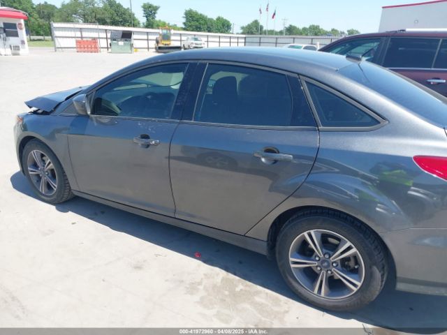 1FADP3FE3JL204220 Ford FOCUS SE