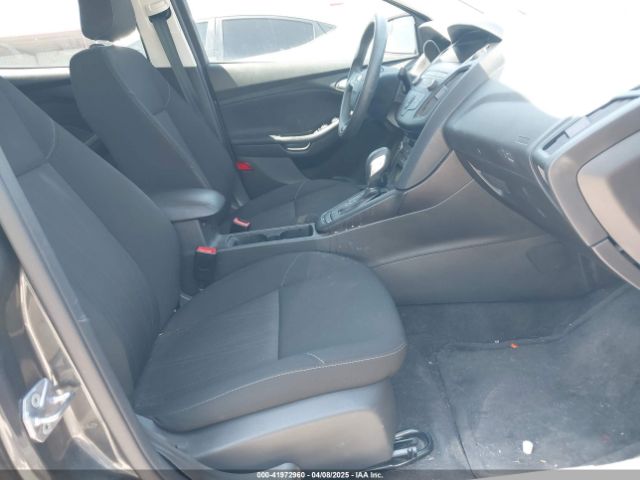 1FADP3FE3JL204220 Ford FOCUS SE