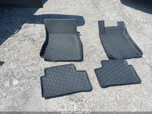 W1N4N5DB7NJ338355 Mercedes-Benz Amg Gla 45 4matic