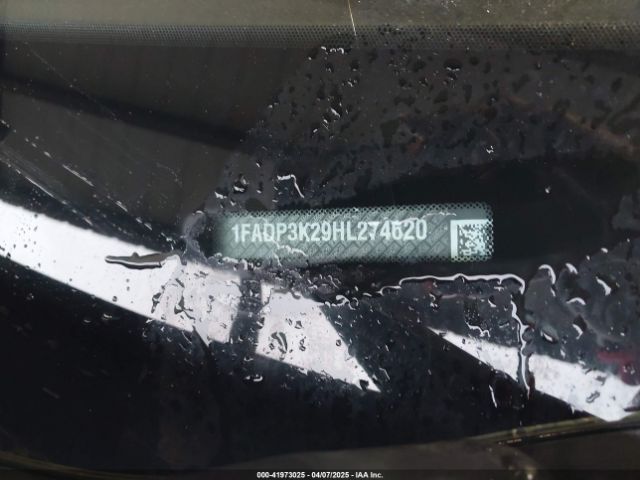 1FADP3K29HL274620 Ford FOCUS SE