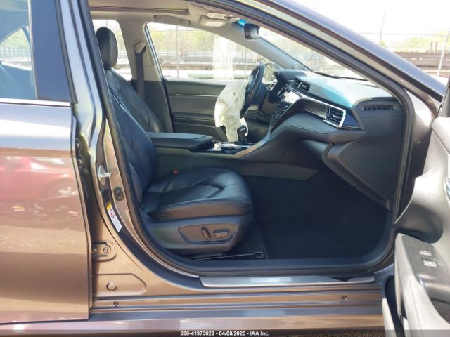 4T1BZ1HK2JU015664 Toyota Camry Xle V6