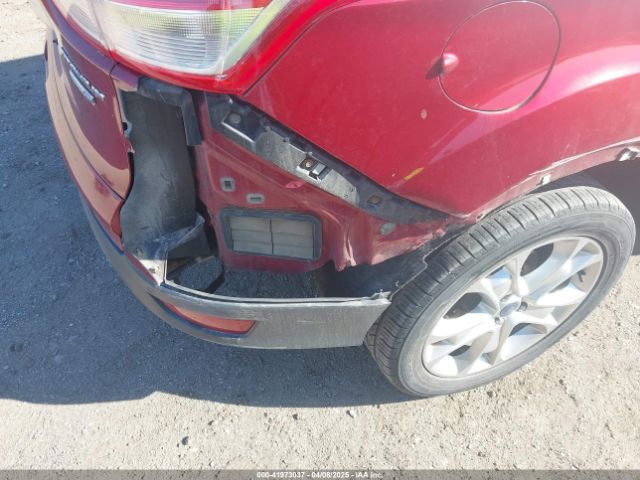 1FMCU9J98EUC24857 Ford Escape Titanium
