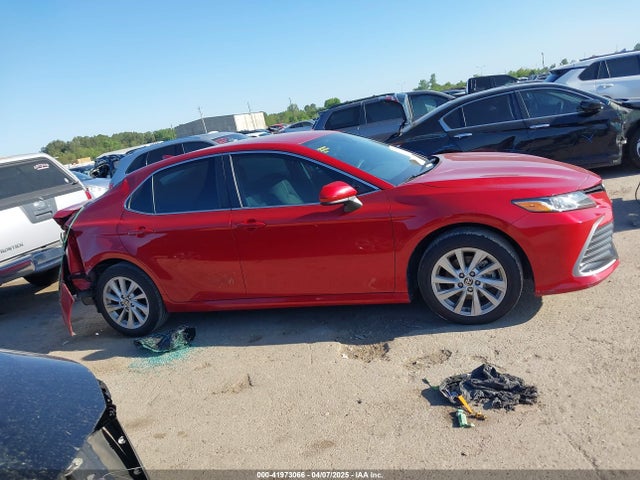 4T1C11AK1RU207305 Toyota CAMRY LE