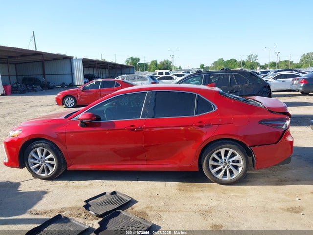 4T1C11AK1RU207305 Toyota CAMRY LE