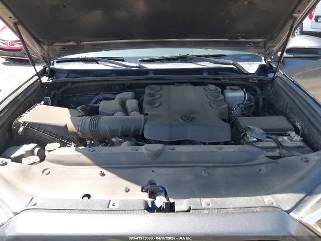 JTEBU5JR2G5311140 Toyota 4RUNNER SR5