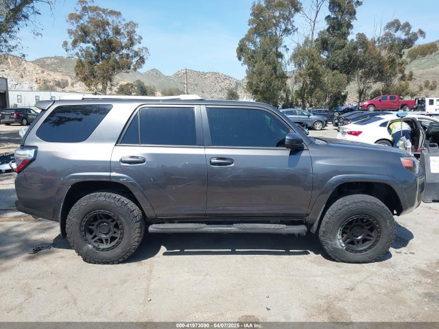 JTEBU5JR2G5311140 Toyota 4RUNNER SR5