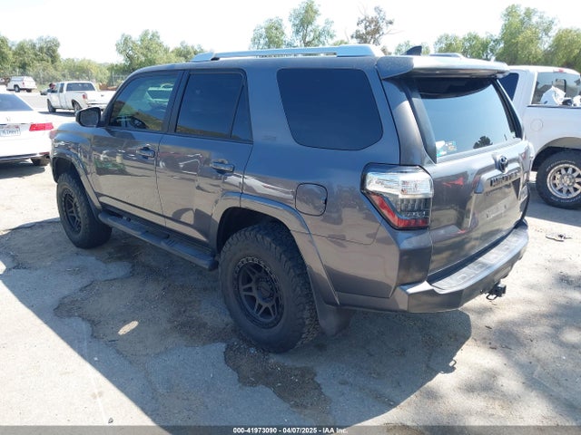 JTEBU5JR2G5311140 Toyota 4RUNNER SR5