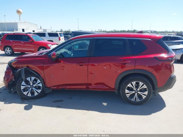 5N1BT3BA5PC842893 Nissan Rogue Sv Fwd