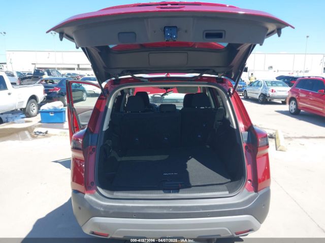 5N1BT3BA5PC842893 Nissan Rogue Sv Fwd