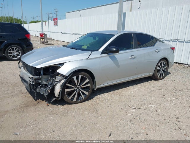 1N4BL4CV9LN318355 Nissan 2020