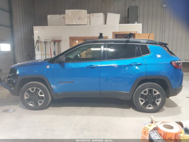 3C4NJDDB3JT234529 Jeep Compass Trailhawk 4x4