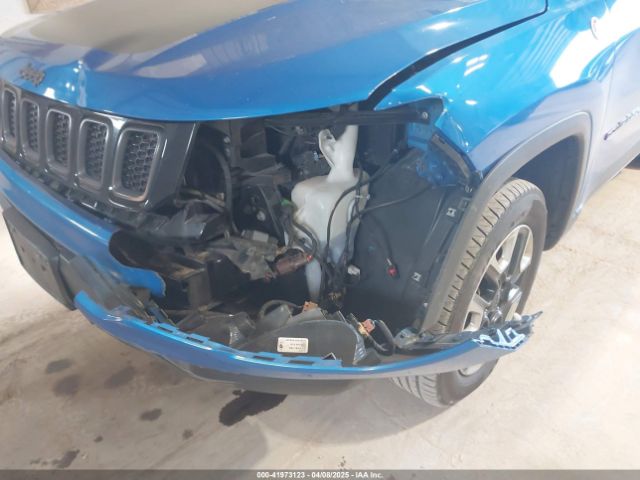 3C4NJDDB3JT234529 Jeep Compass Trailhawk 4x4