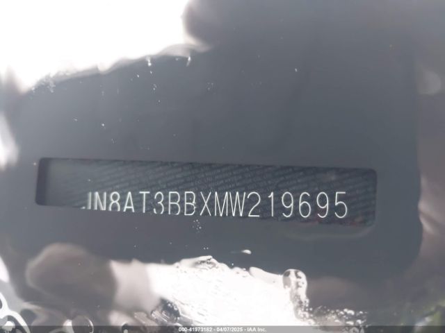 JN8AT3BBXMW219695 Nissan Rogue Sv Intelligent Awd