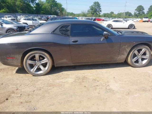 2C3CDZAT1FH900865 Dodge Challenger R/t
