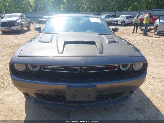 2C3CDZAT1FH900865 Dodge Challenger R/t