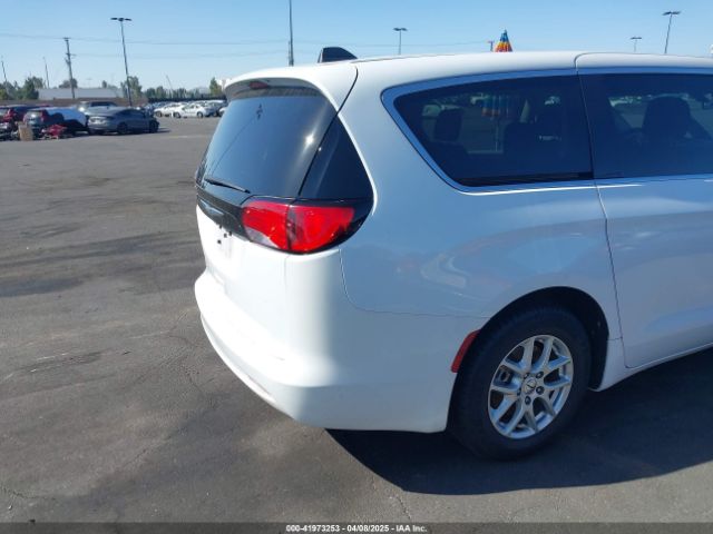 2C4RC1CG4NR159999 Chrysler Voyager Lx