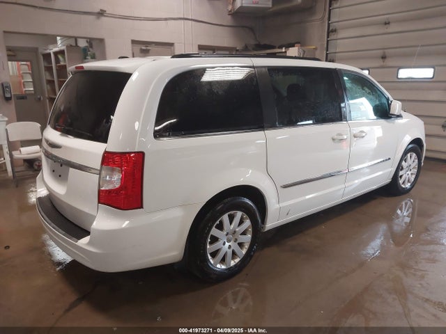 2C4RC1BG1ER163848 Chrysler Town & Country Touring