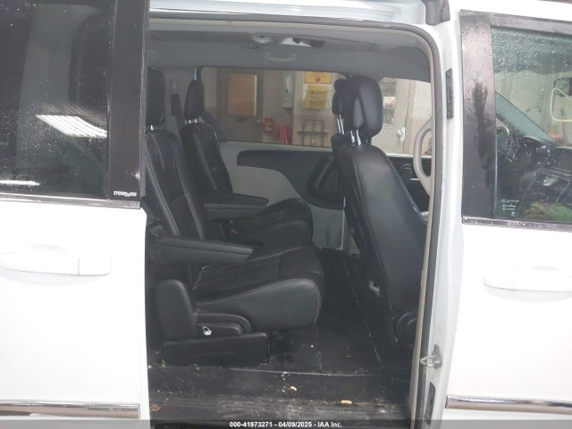 2C4RC1BG1ER163848 Chrysler Town & Country Touring