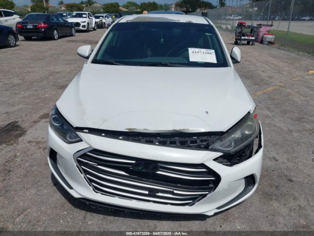 5NPD84LF2JH213750 Hyundai ELANTRA SEL