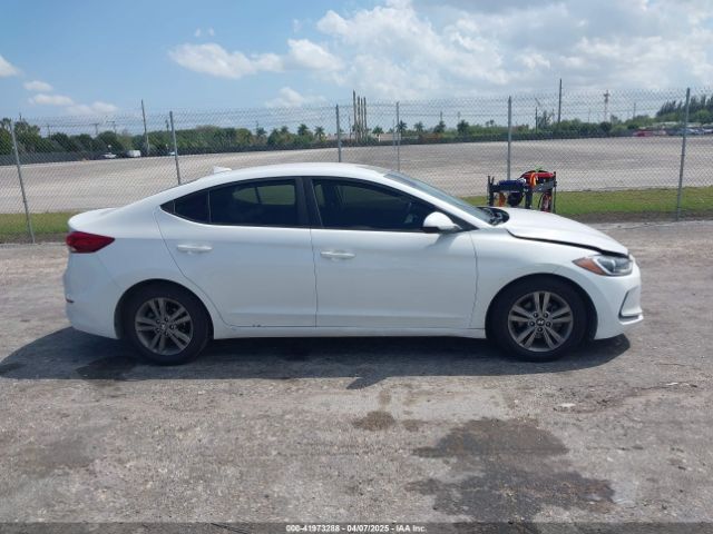 5NPD84LF2JH213750 Hyundai ELANTRA SEL