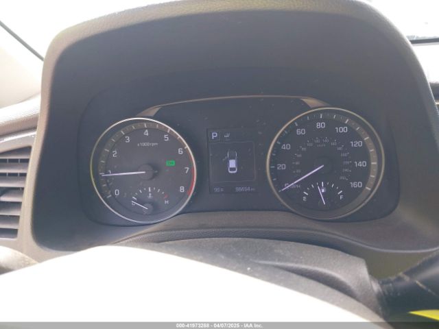 5NPD84LF2JH213750 Hyundai ELANTRA SEL