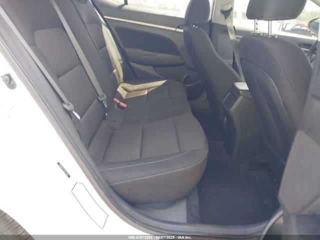 5NPD84LF2JH213750 Hyundai ELANTRA SEL
