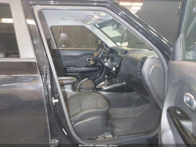 KNDJP3A56E7033238 KIA SOUL +