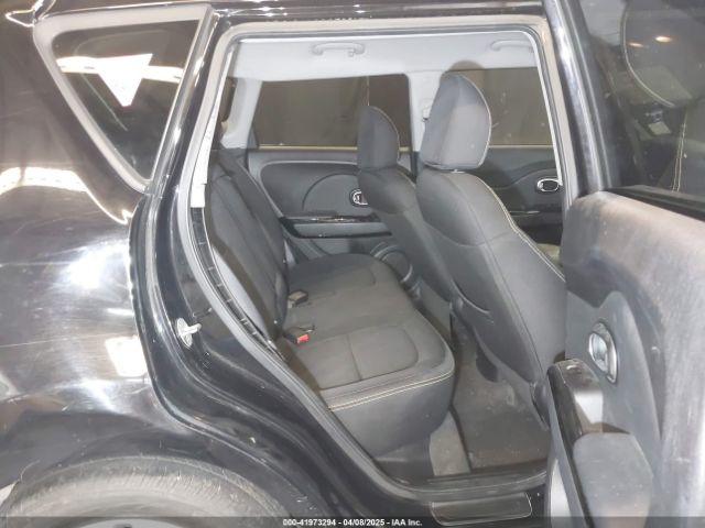 KNDJP3A56E7033238 KIA SOUL +