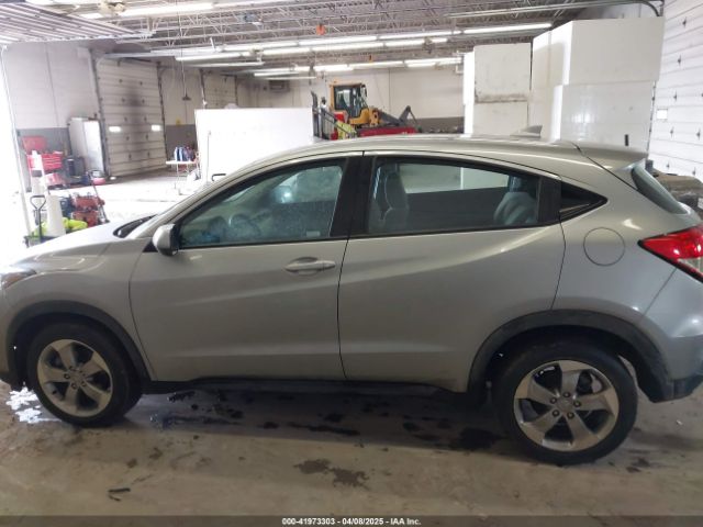 3CZRU6H33MM746713 Honda Hr-v Awd Lx