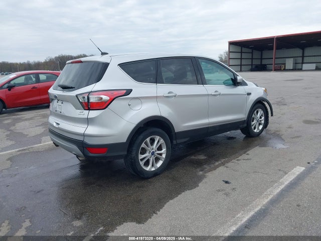 1FMCU0GD1HUD51462 Ford ESCAPE SE