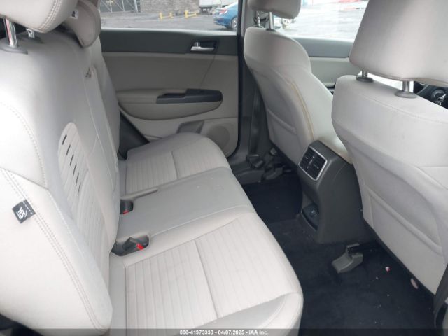 KNDPMCAC2H7238741 KIA Sportage Lx
