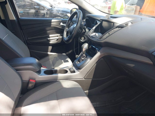 1FMCU9GX9EUD13214 Ford ESCAPE SE