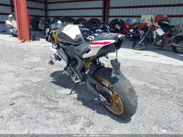 2022 YAMAHA YZFR7 JYARM38E1NA003211 Photo 2