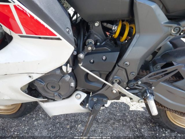 2022 YAMAHA YZFR7 JYARM38E1NA003211 Photo 8