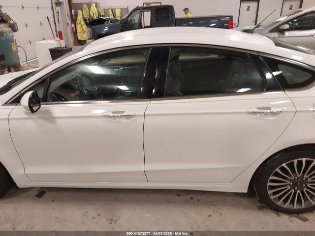 3FA6P0T9XHR263758 Ford FUSION SE