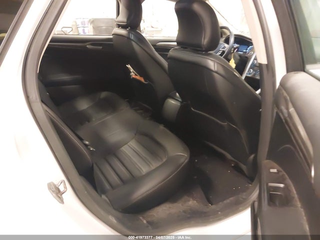 3FA6P0T9XHR263758 Ford FUSION SE