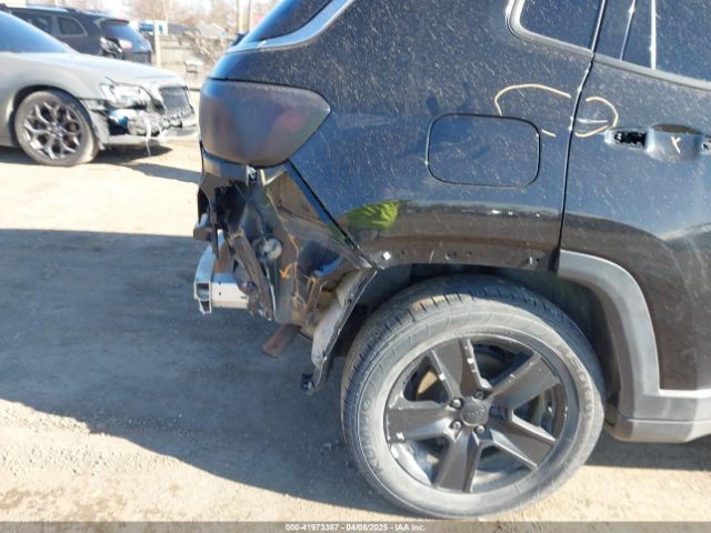 3C4NJDBB4NT134481 Jeep Compass Latitude 4x4