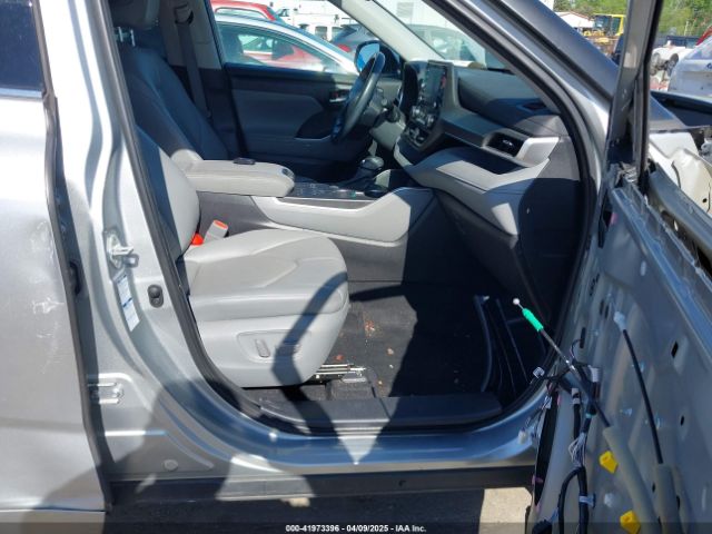 5TDGBRCHXLS512512 Toyota Highlander Hybrid Xle