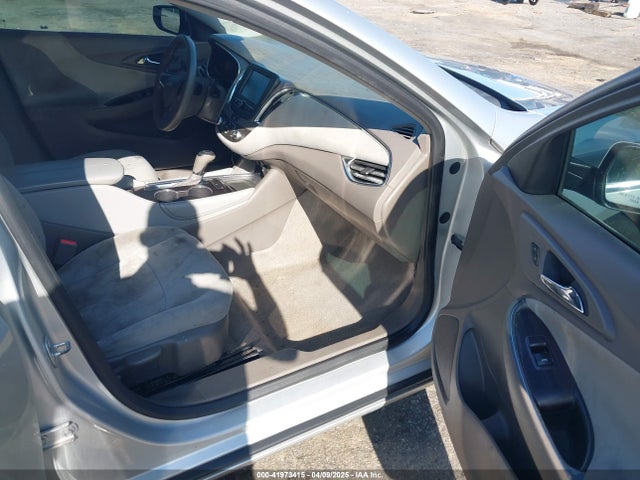 1G1ZE5ST5HF226372 Chevrolet MALIBU 1LT