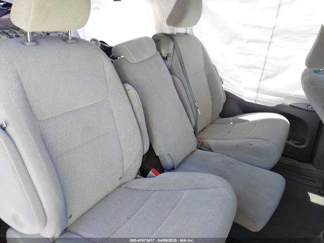 2017 TOYOTA SIENNA 5TDKZ3DC6HS830933 Photo 7