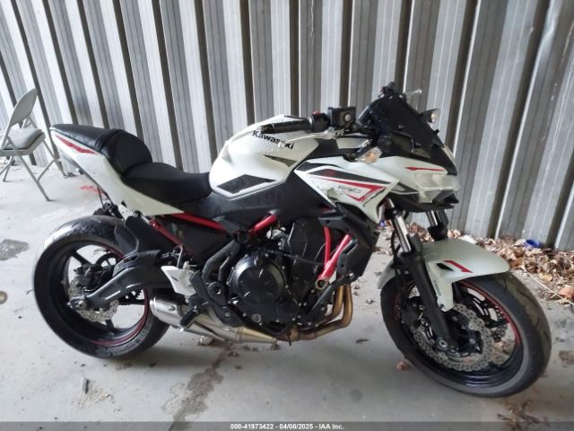 2022 KAWASAKI ER650 ML5EREK1XNDA58371 Photo 7