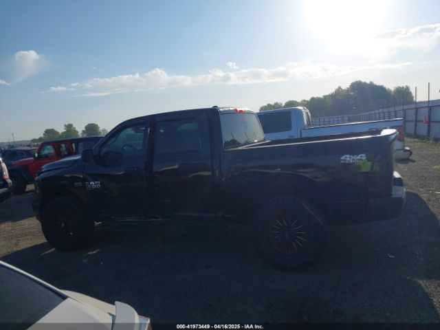 1C6RR7KT7MS555381 RAM 1500 Classic Tradesman  4x4 5'7 Box